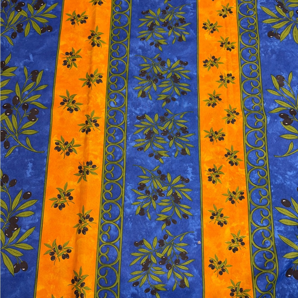 poupees yolande Olive Tablecloth Blue Orange Background  58 X 96 NEW